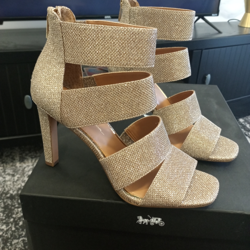 Jessica Simpson gold heels